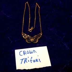 O-21 Crown Trifari gold toned butterfly necklace